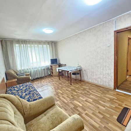 2 комн кв юзр с кондиционером, раздел комнаты Черкассы Экстерьер фото